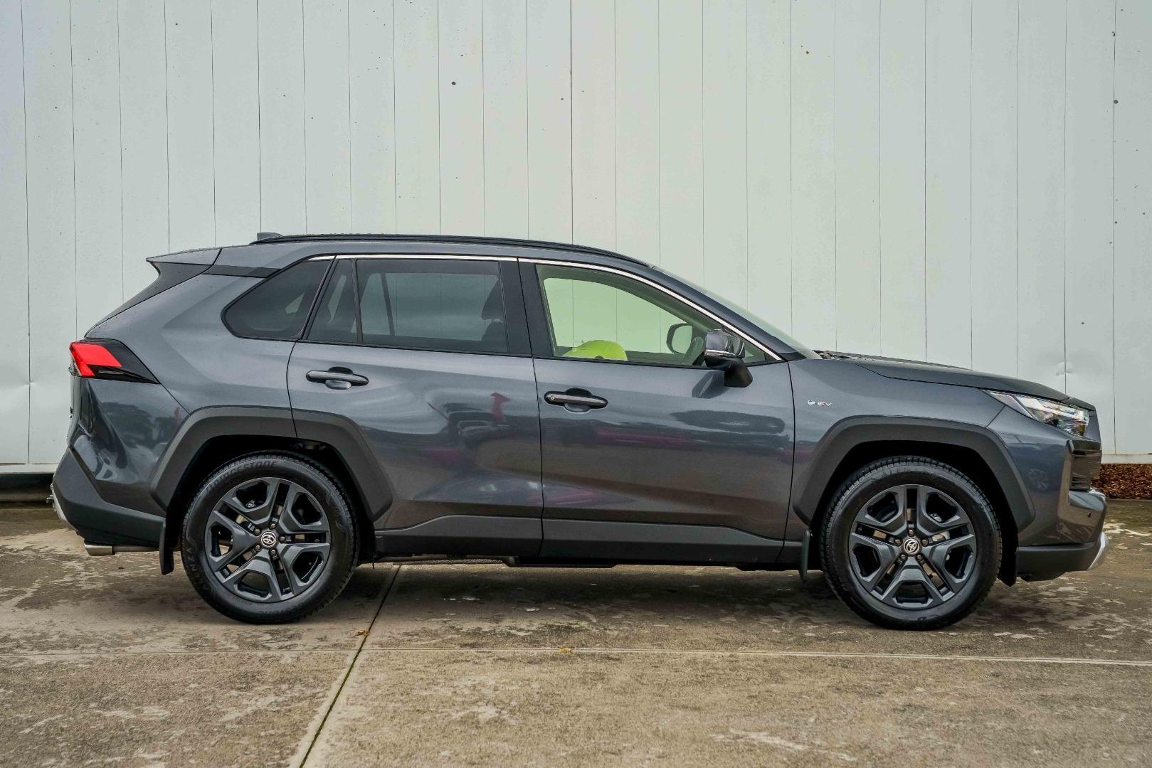 2025 Toyota RAV4 Edge AWD in Silver
