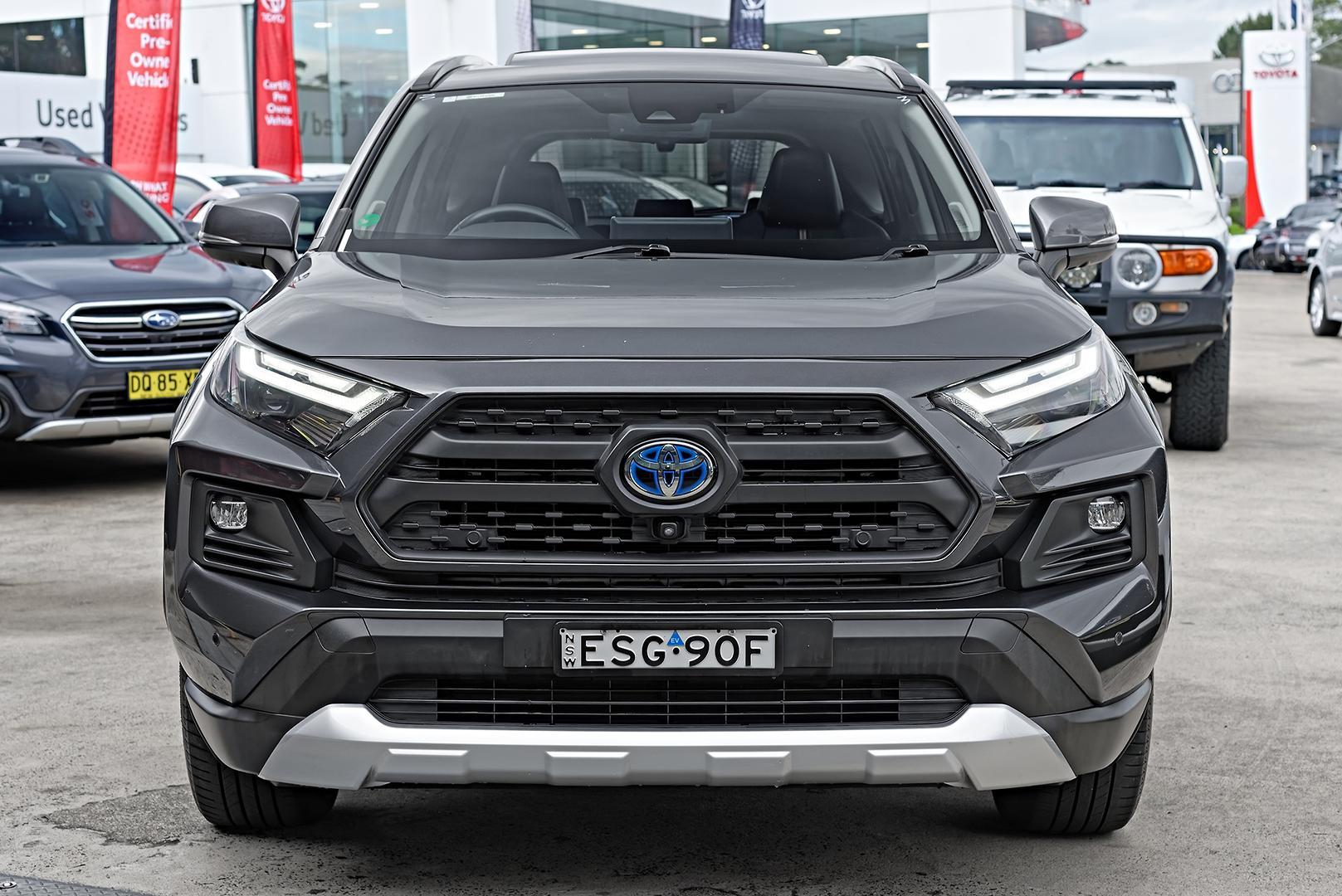 2021 Toyota RAV4 Edge AWD in Silver