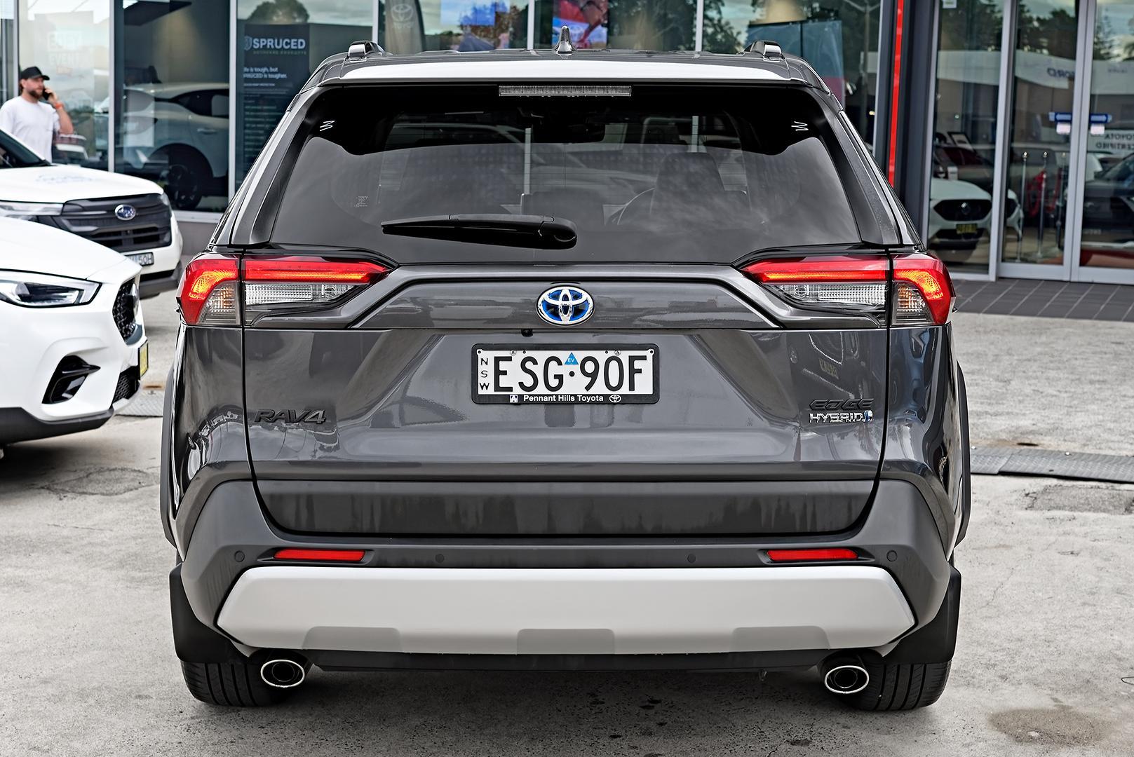 2021 Toyota RAV4 Edge AWD in Silver