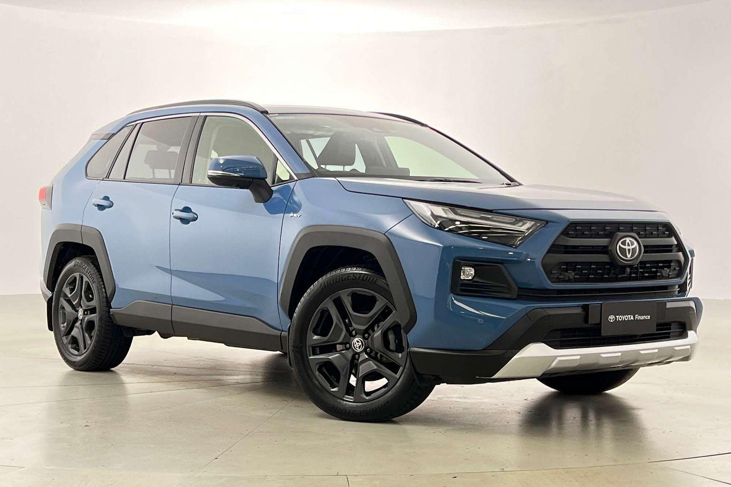 2025 Toyota RAV4 Edge AWD in Blue