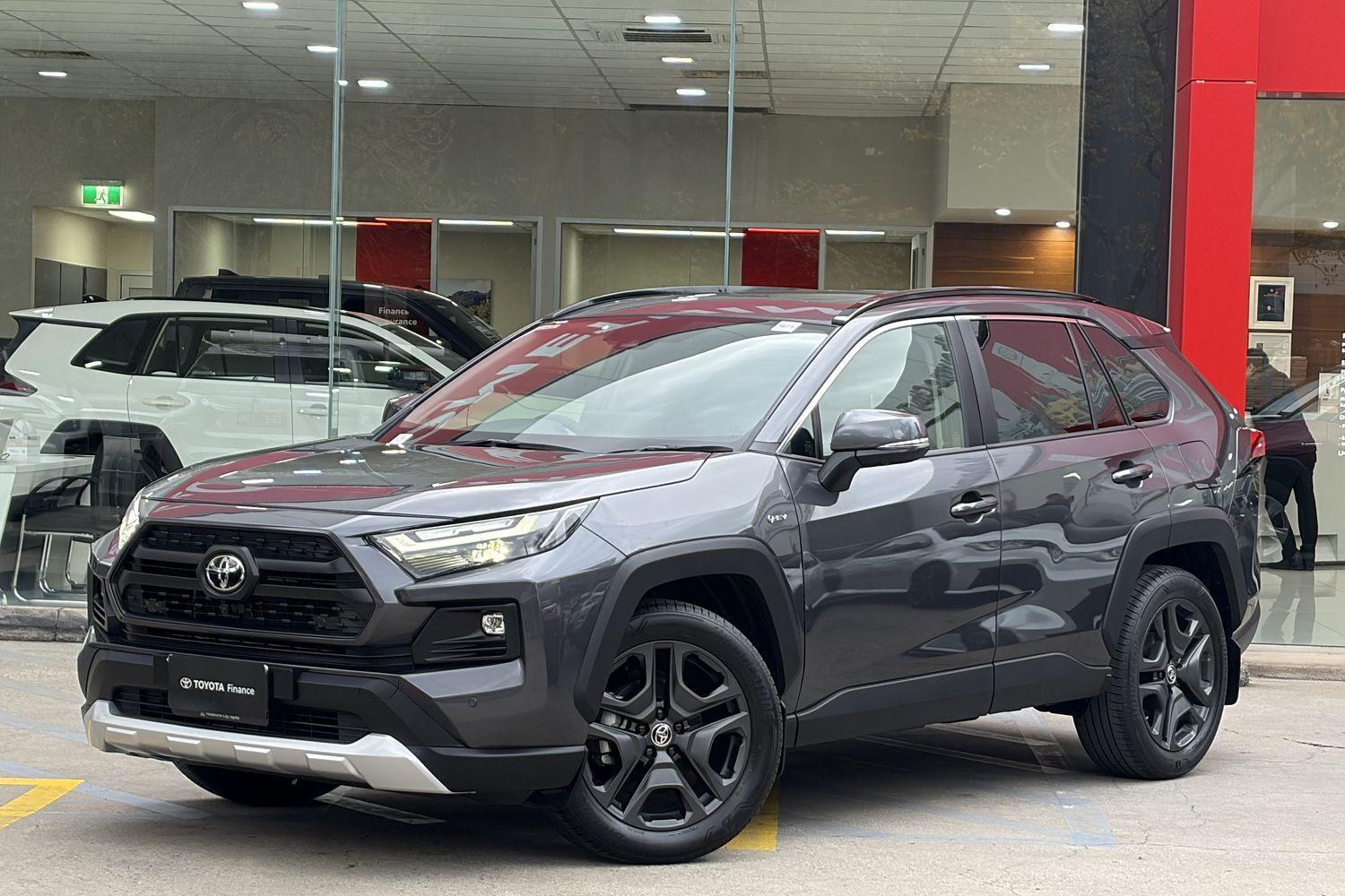 2025 Toyota RAV4 Edge in Silver