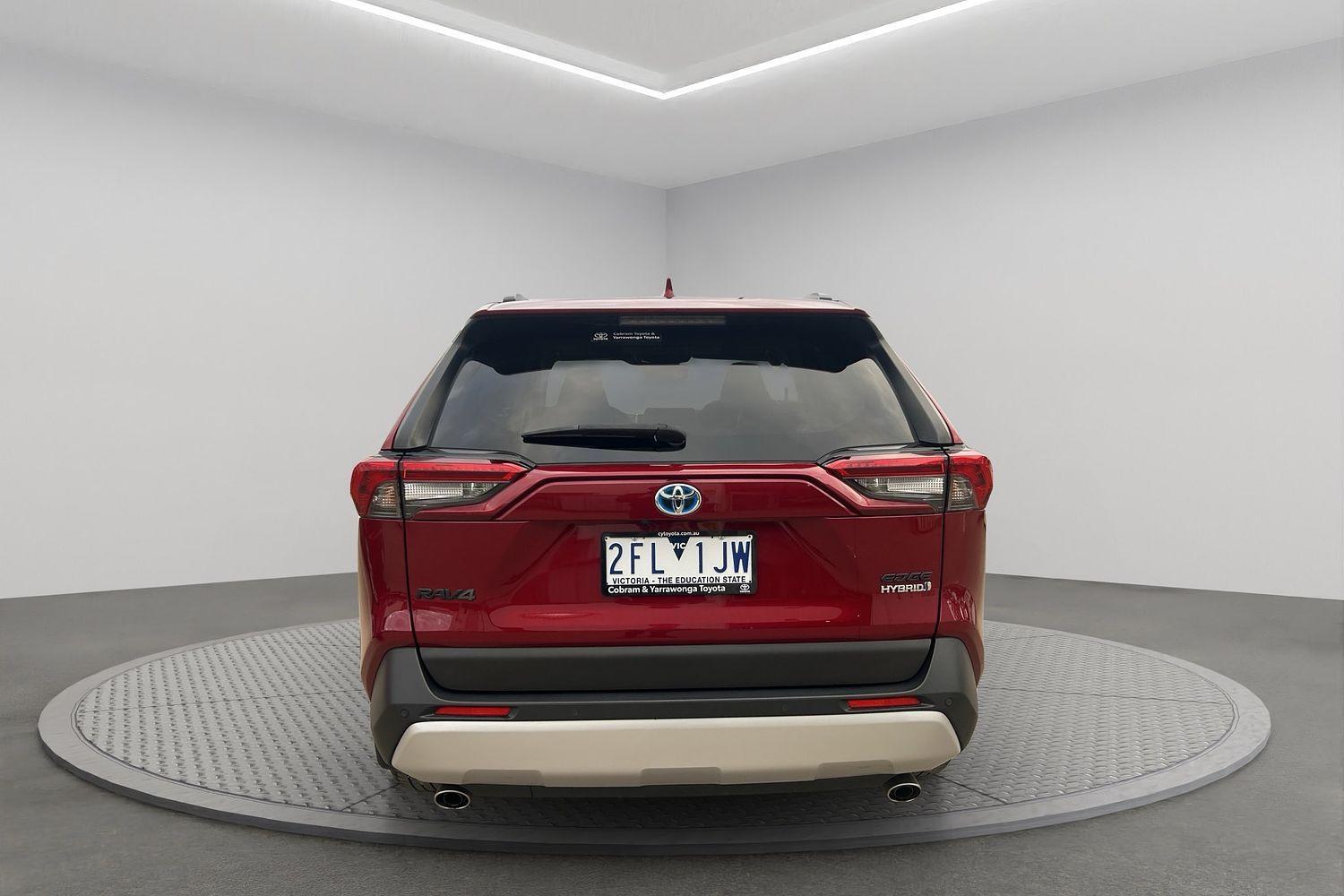 2021 Toyota RAV4 Edge AWD in Red