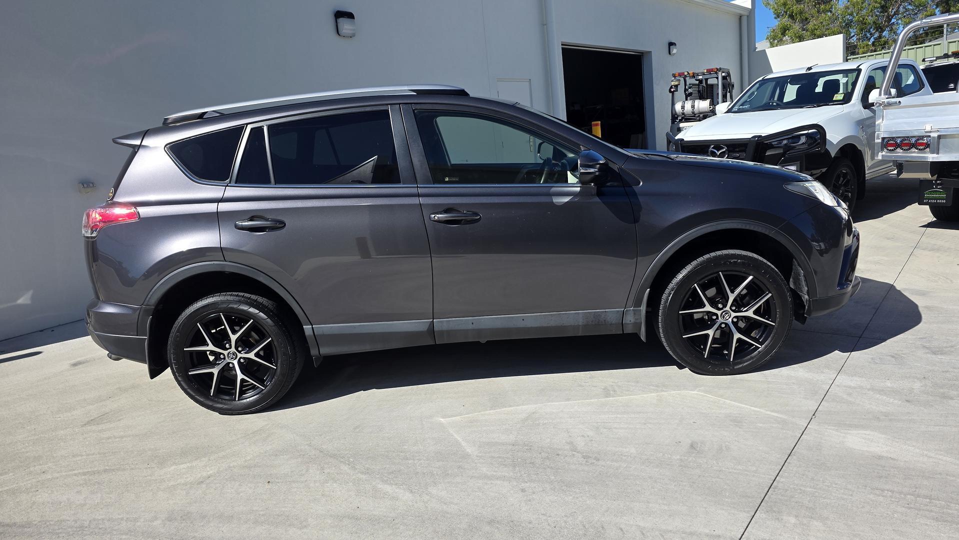 2017 Toyota RAV4 GXL AWD in Silver