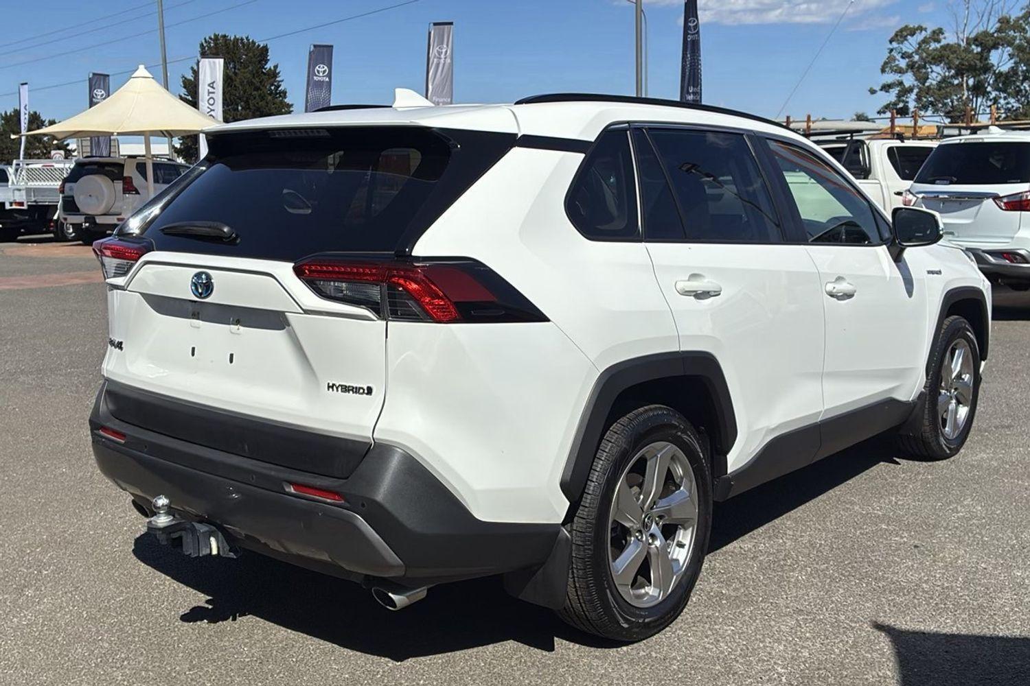 2021 Toyota RAV4 GXL AWD in White