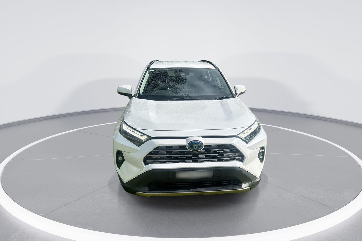 2023 Toyota RAV4 GXL AWD in White