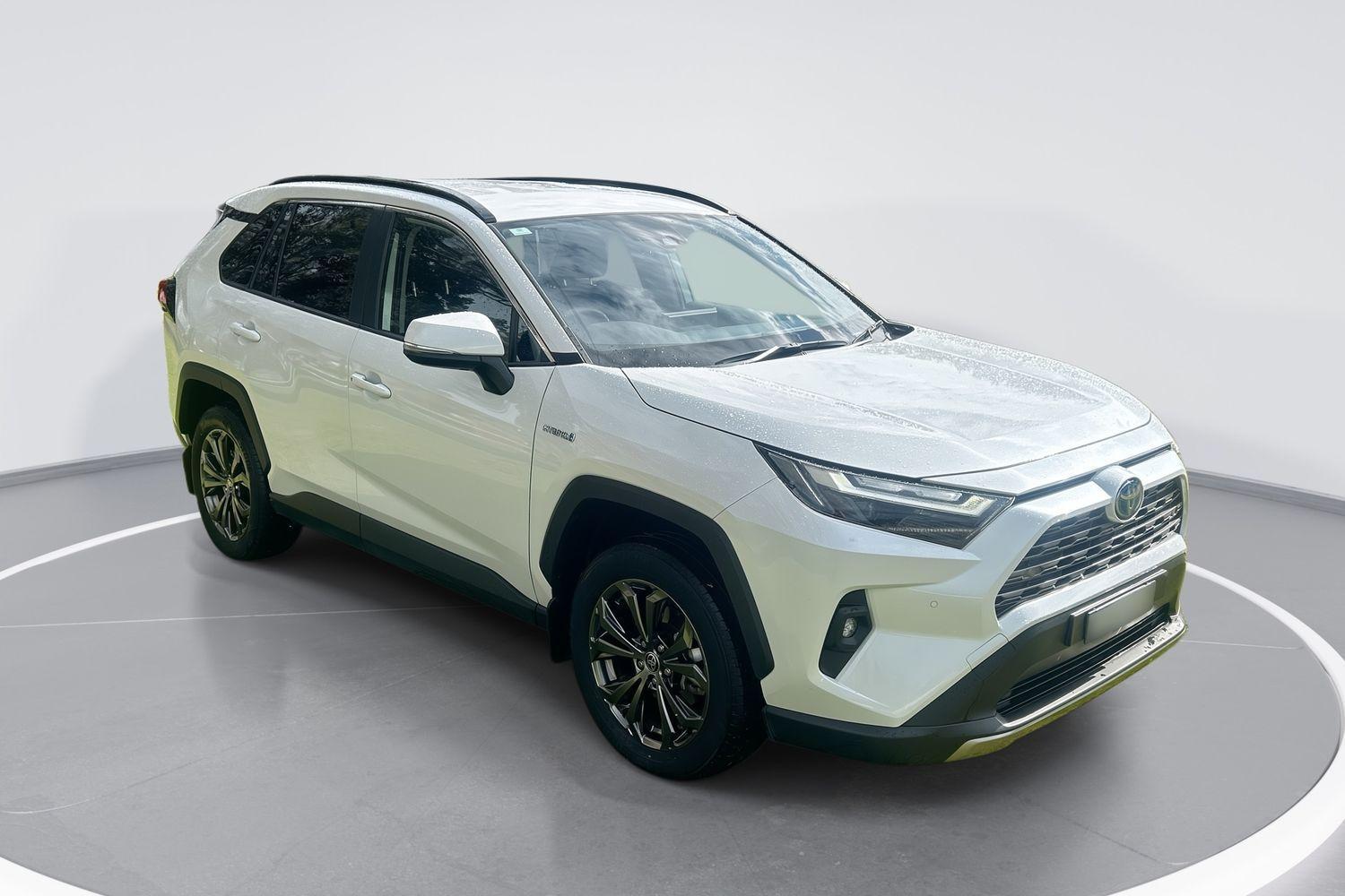 2023 Toyota RAV4 GXL AWD in White
