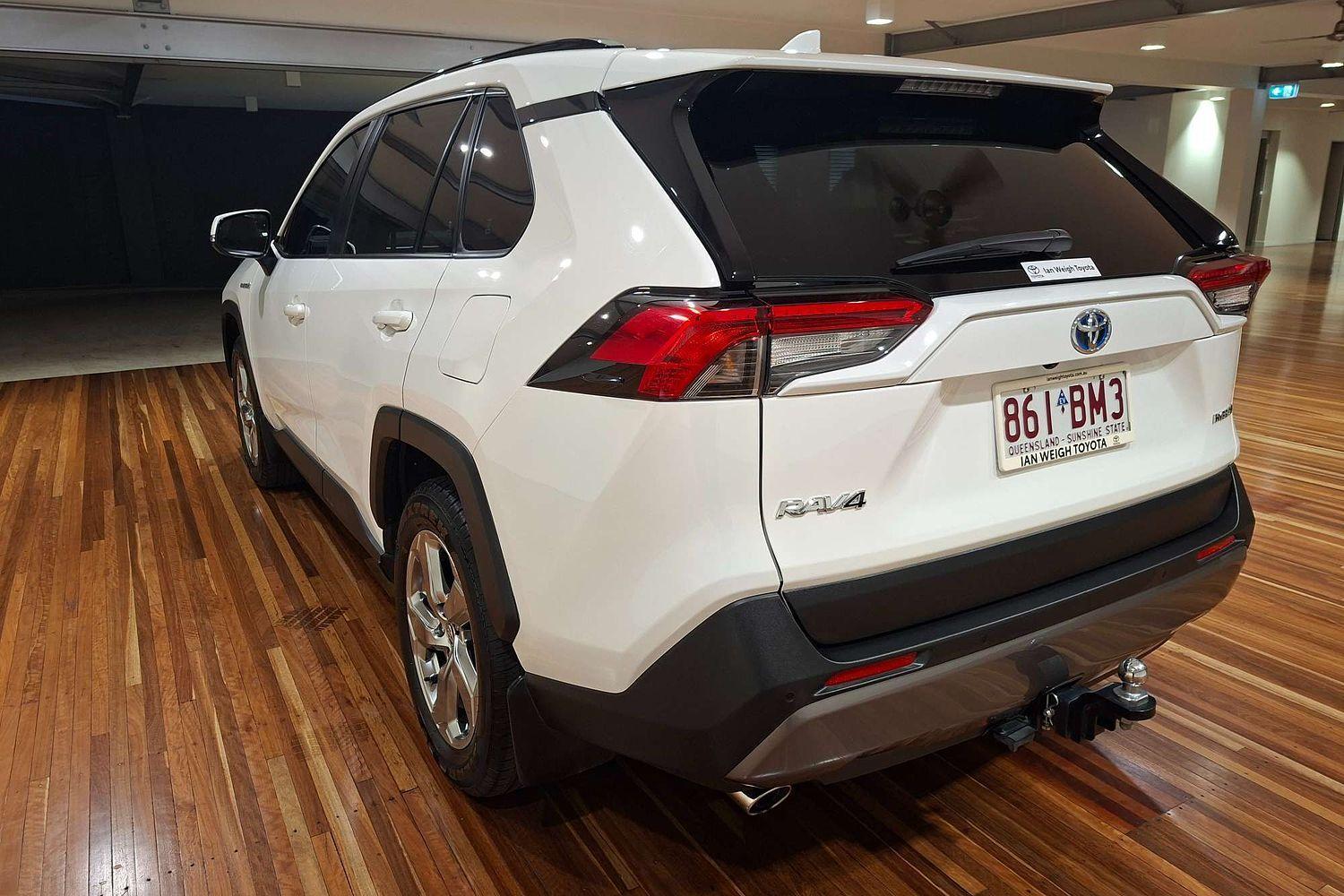 2021 Toyota RAV4 GXL AWD in White