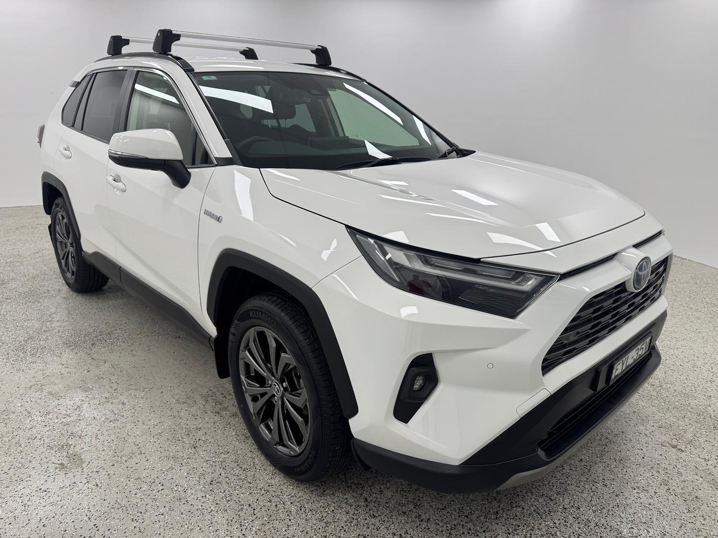 2023 Toyota RAV4 GXL AWD in White