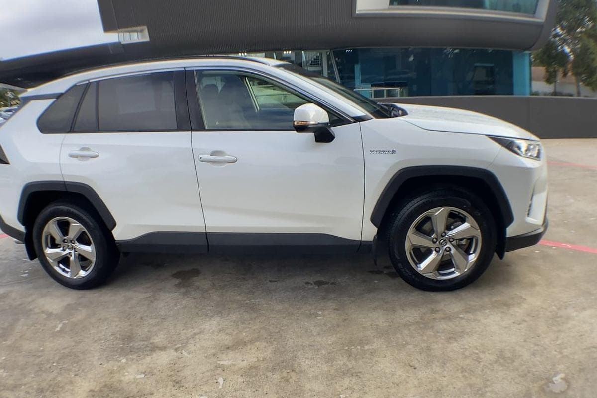 2019 Toyota RAV4 GXL AWD in White