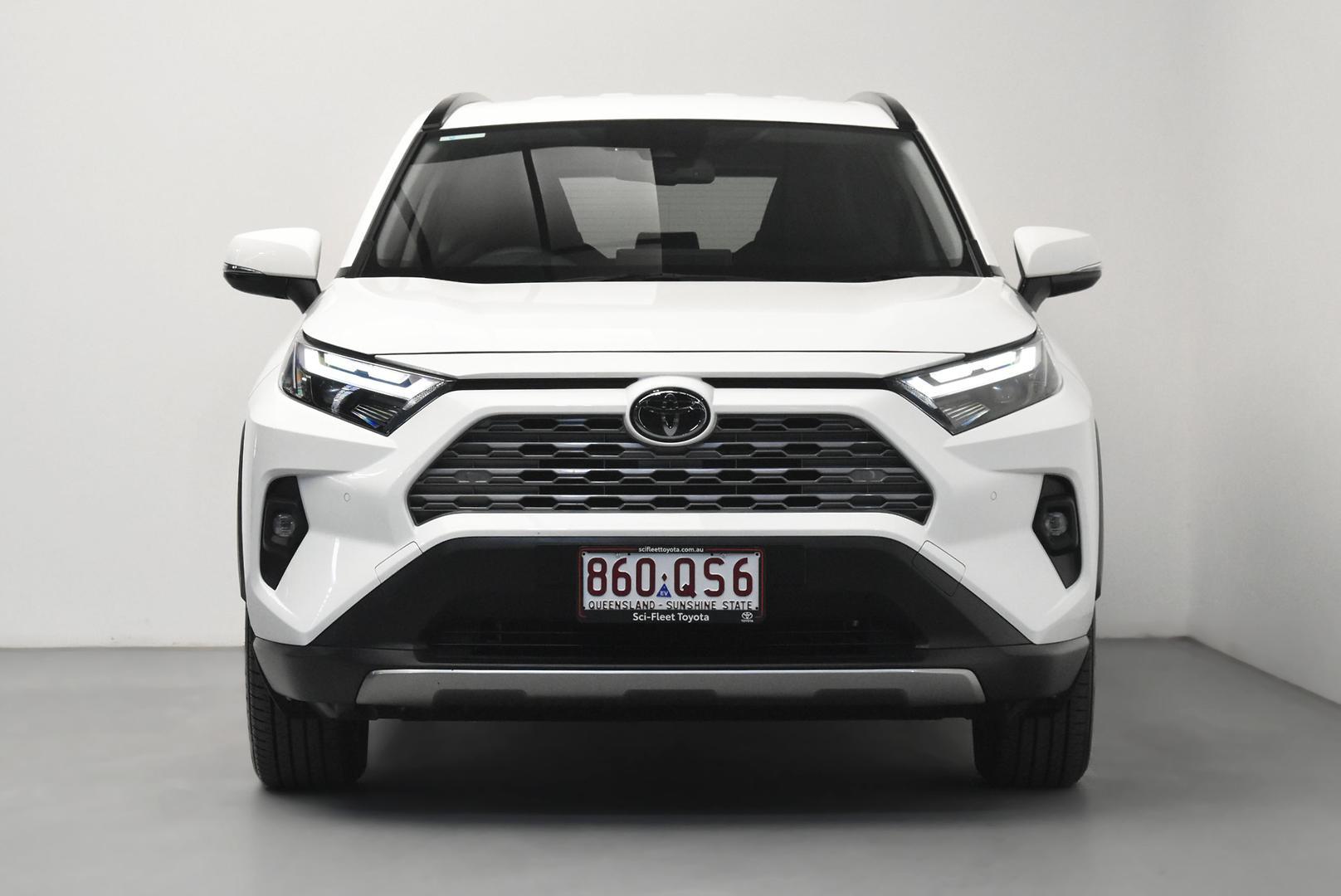 2025 Toyota RAV4 GXL AWD in White
