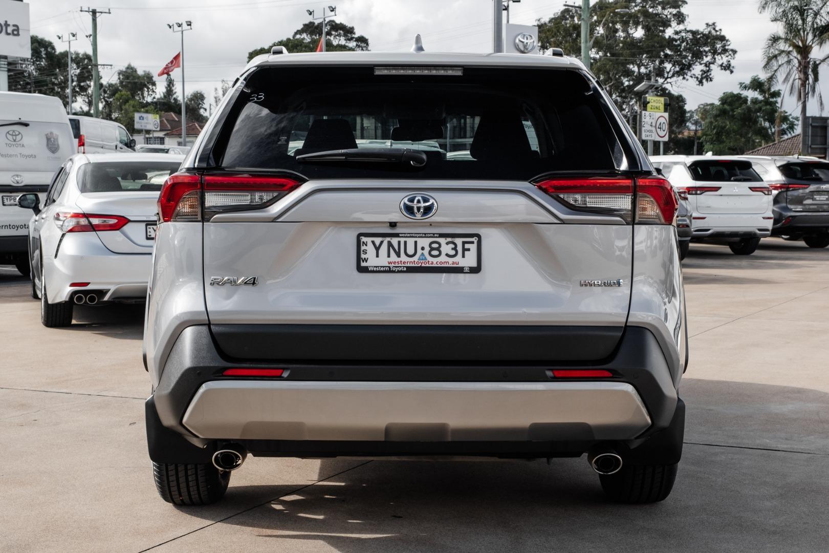 2024 Toyota RAV4 GXL AWD in Silver