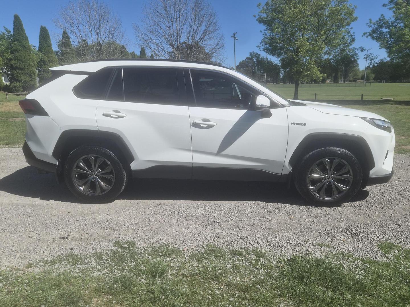 2024 Toyota RAV4 GXL AWD in White