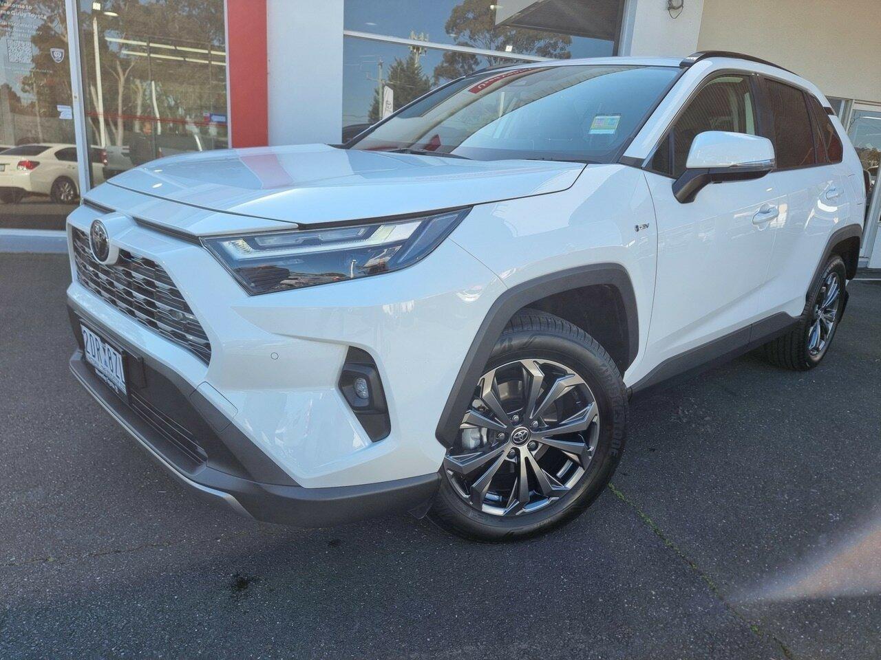 2025 Toyota RAV4 GXL AWD in White