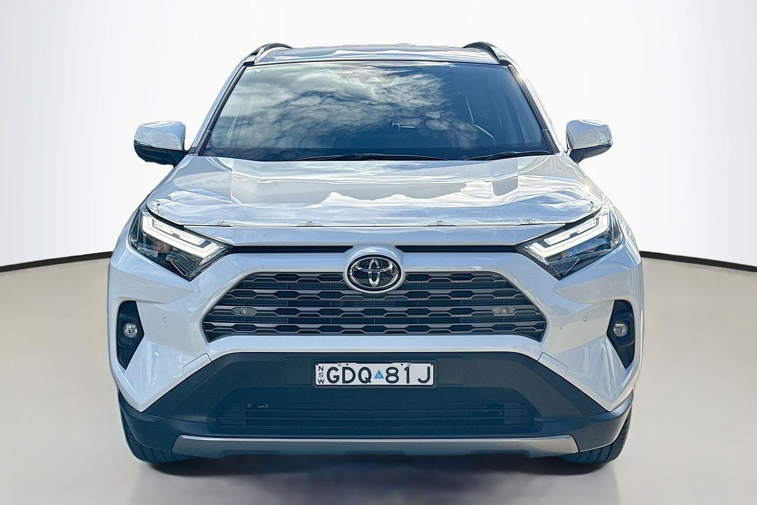 2025 Toyota RAV4 GXL-2WD in White