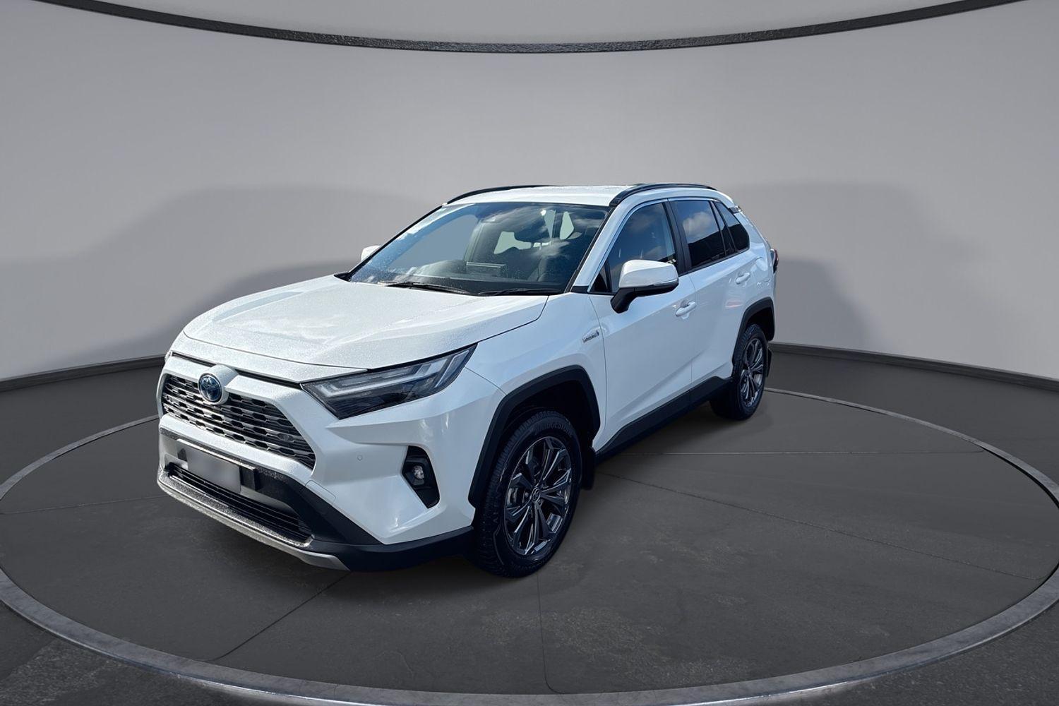 2024 Toyota RAV4 GXL-2WD in White
