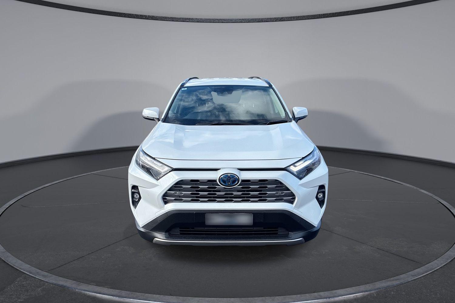 2024 Toyota RAV4 GXL-2WD in White