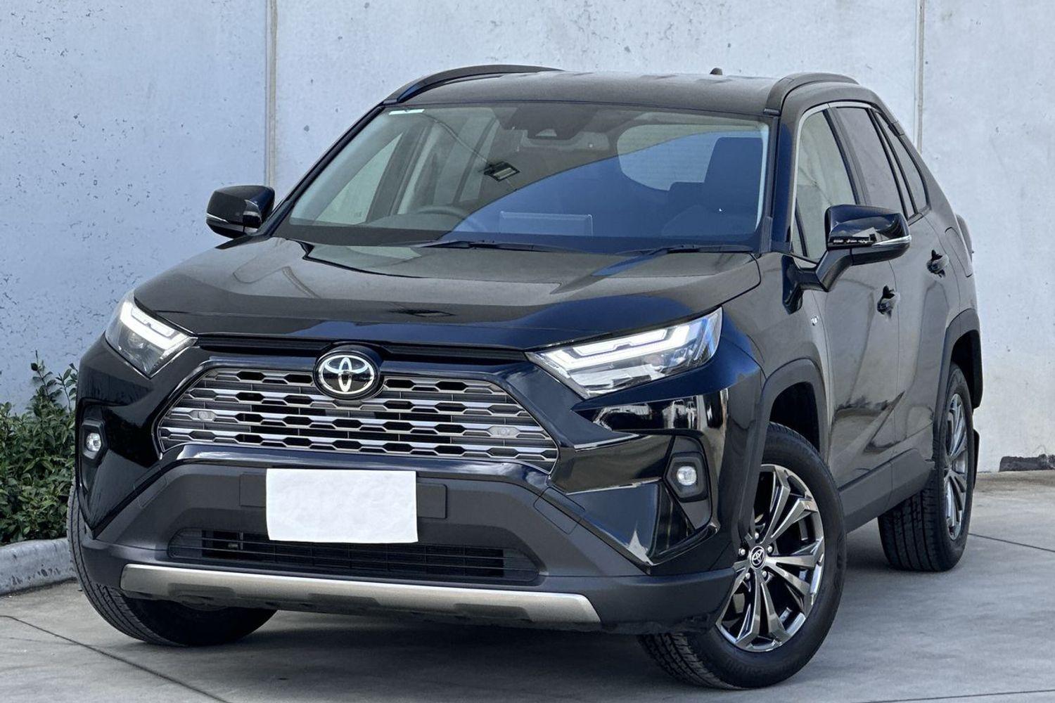 2025 Toyota RAV4 GXL-2WD in Black