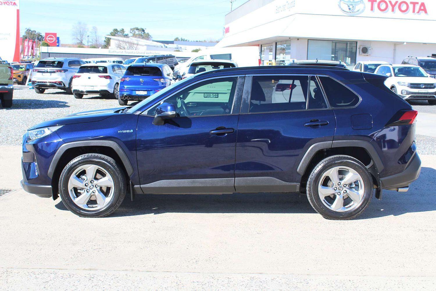 2019 Toyota RAV4 GXL-2WD in Blue