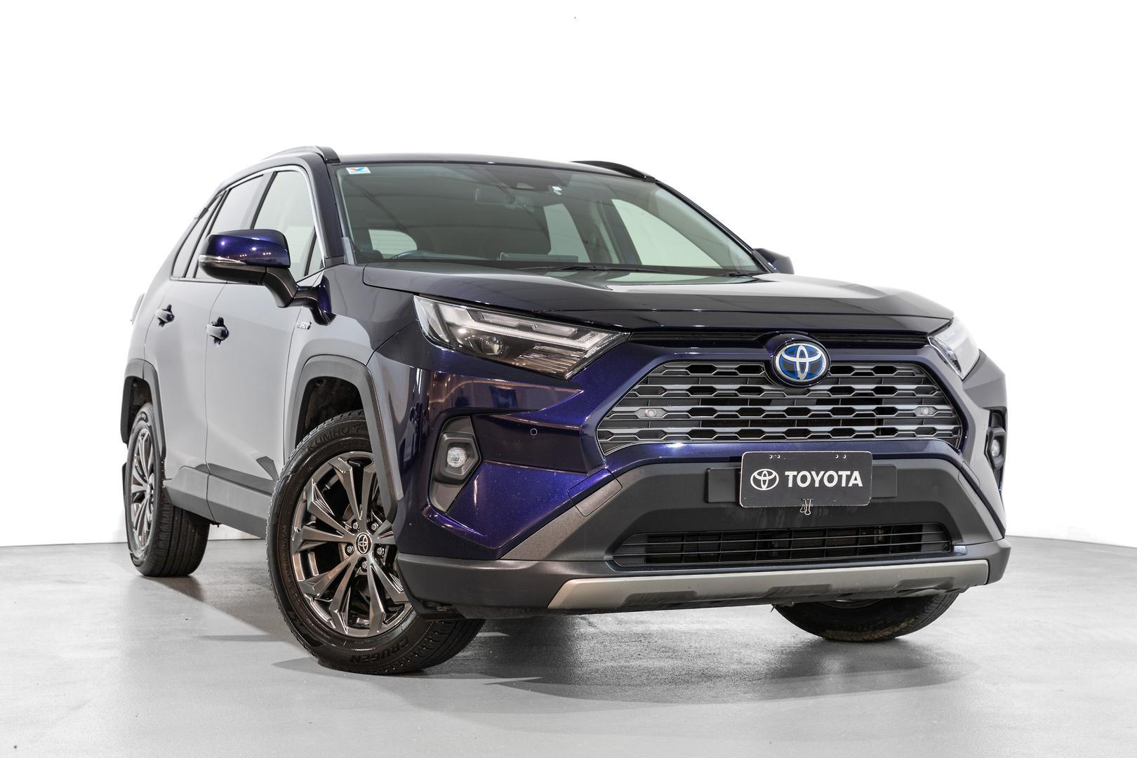 2022 Toyota RAV4 GXL-2WD in Blue
