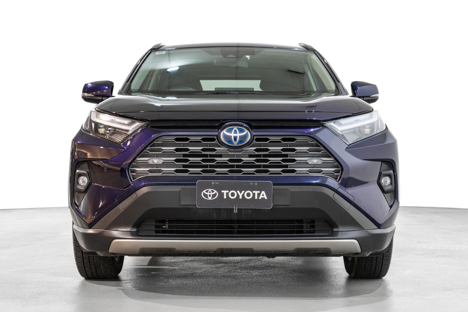 2022 Toyota RAV4 GXL-2WD in Blue