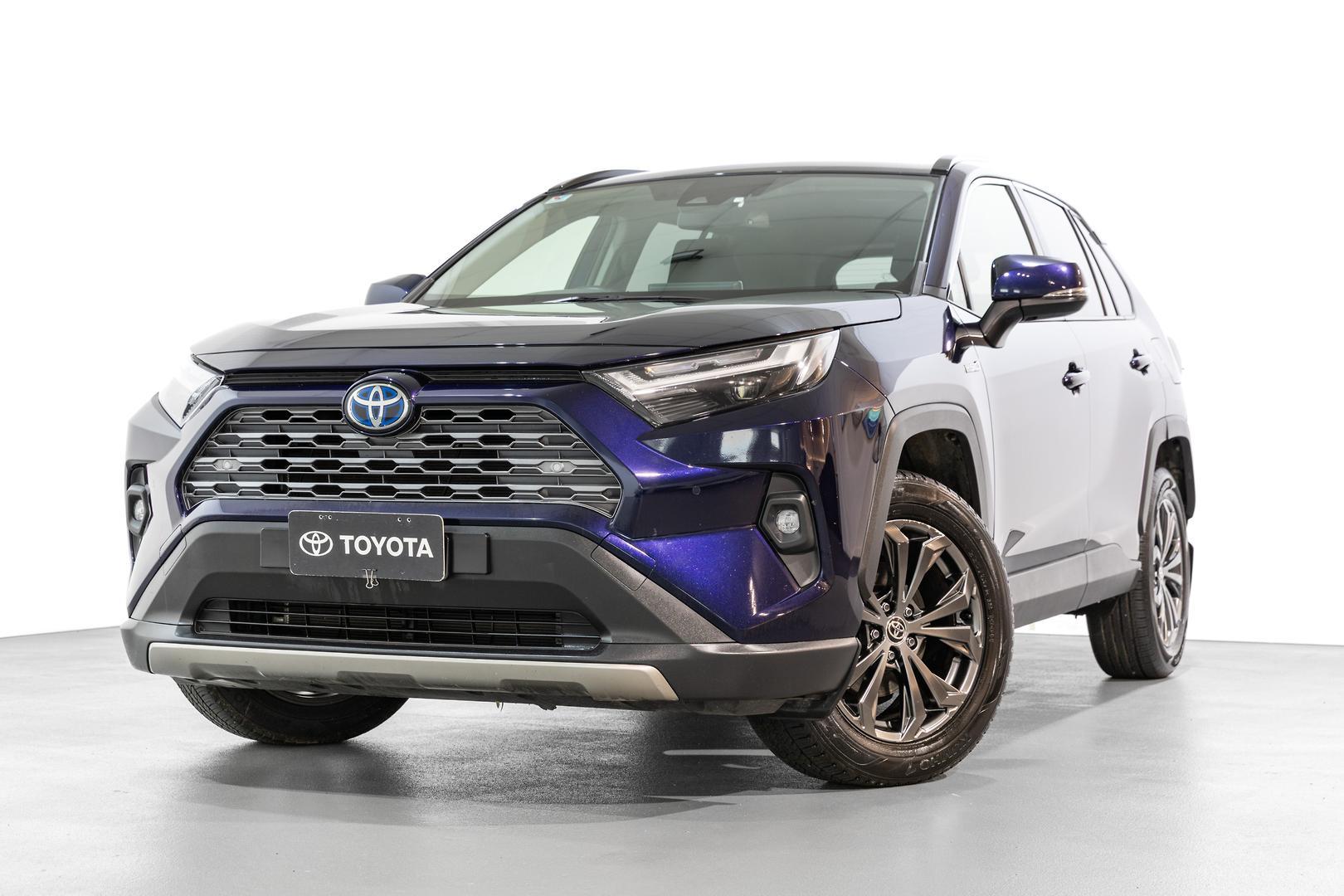2022 Toyota RAV4 GXL-2WD in Blue