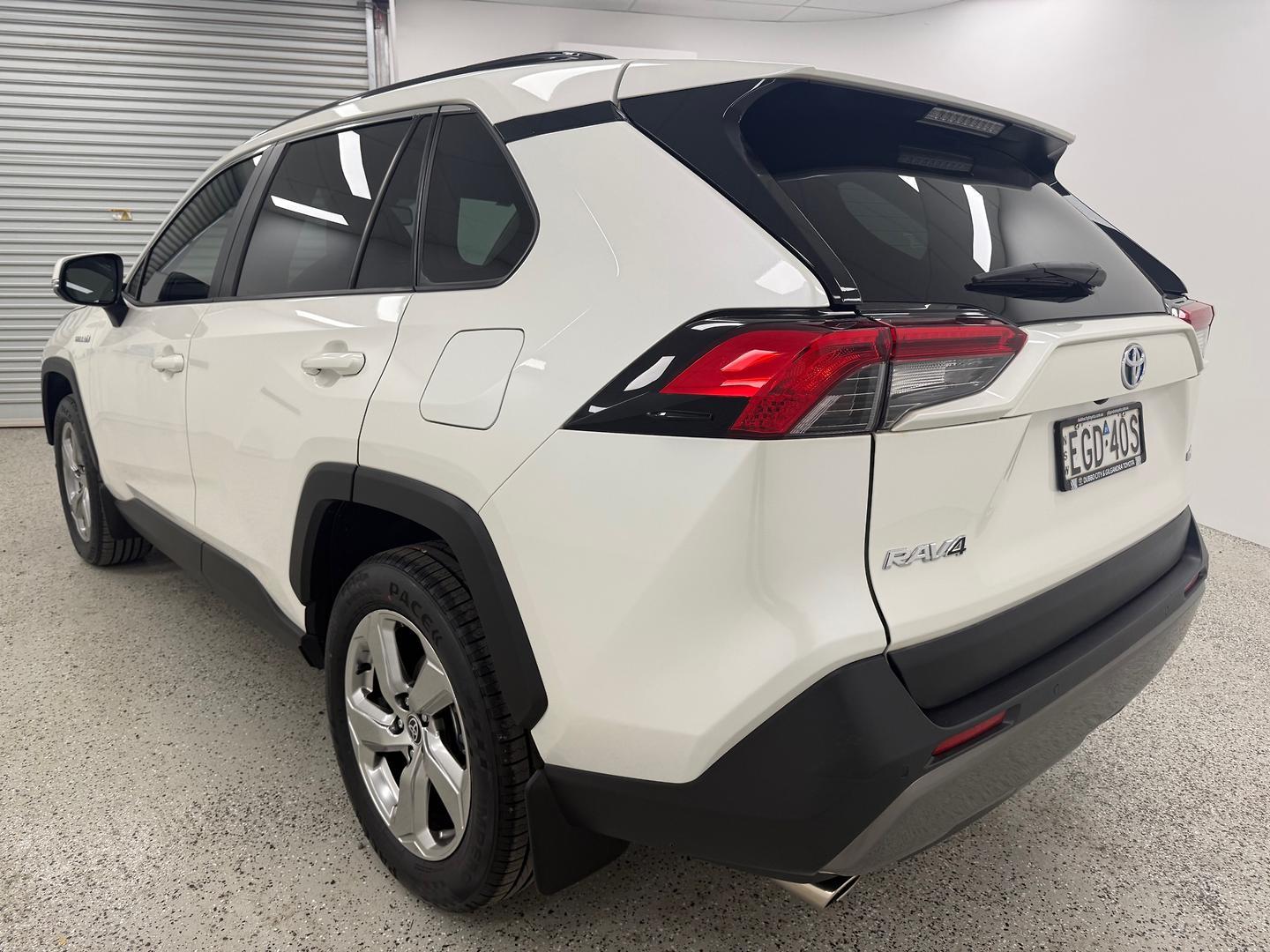 2019 Toyota RAV4 GXL-2WD in White