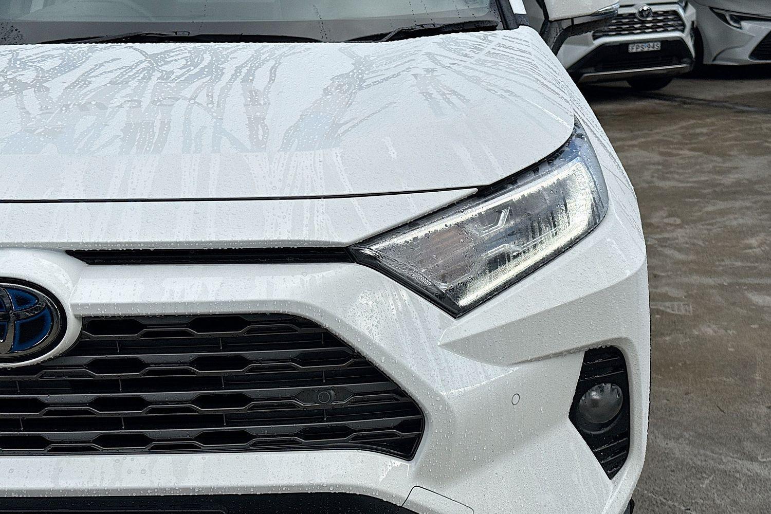 2021 Toyota RAV4 GXL-2WD in White