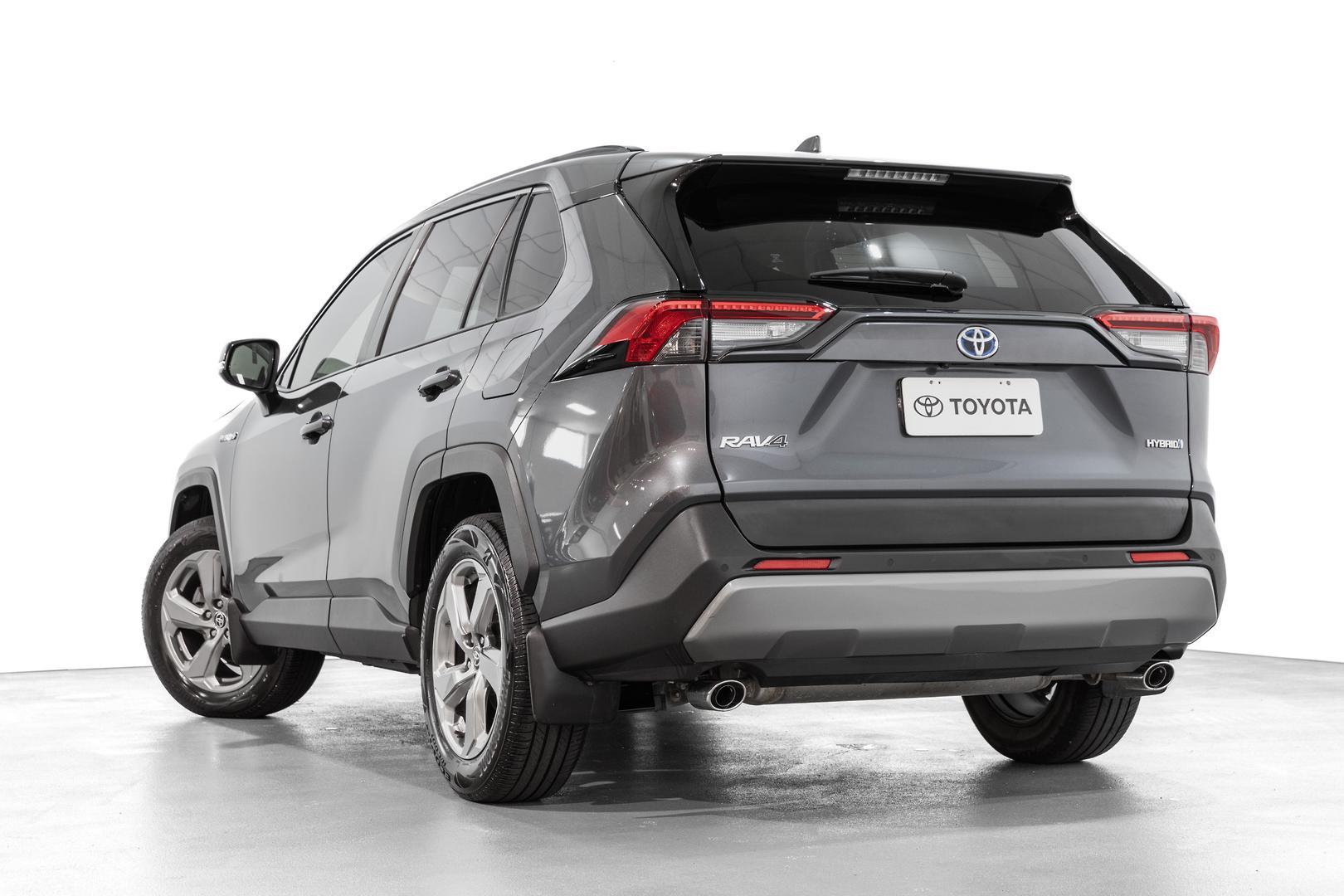 2021 Toyota RAV4 GXL-2WD in Silver
