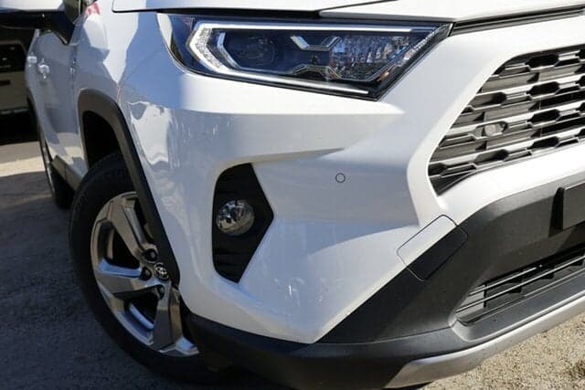 2021 Toyota RAV4 GXL-2WD in White