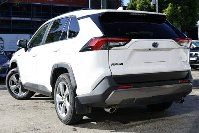 2021 Toyota RAV4 GXL-2WD in White