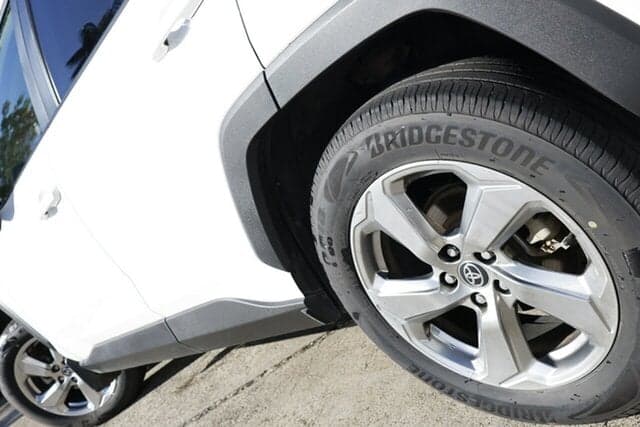 2021 Toyota RAV4 GXL-2WD in White