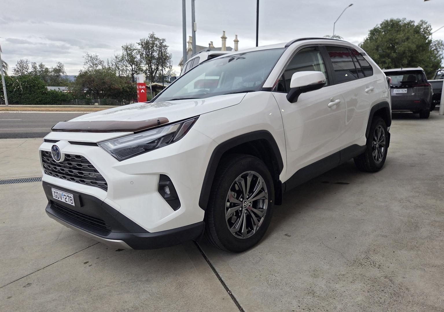 2021 Toyota RAV4 GXL-2WD in White