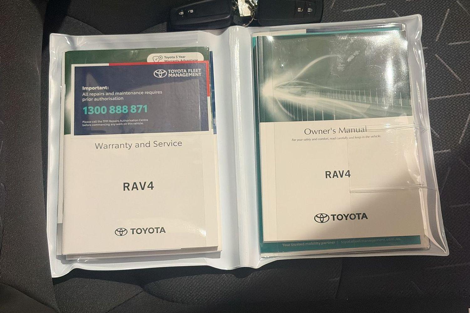 2025 Toyota RAV4 GXL-2WD in Silver