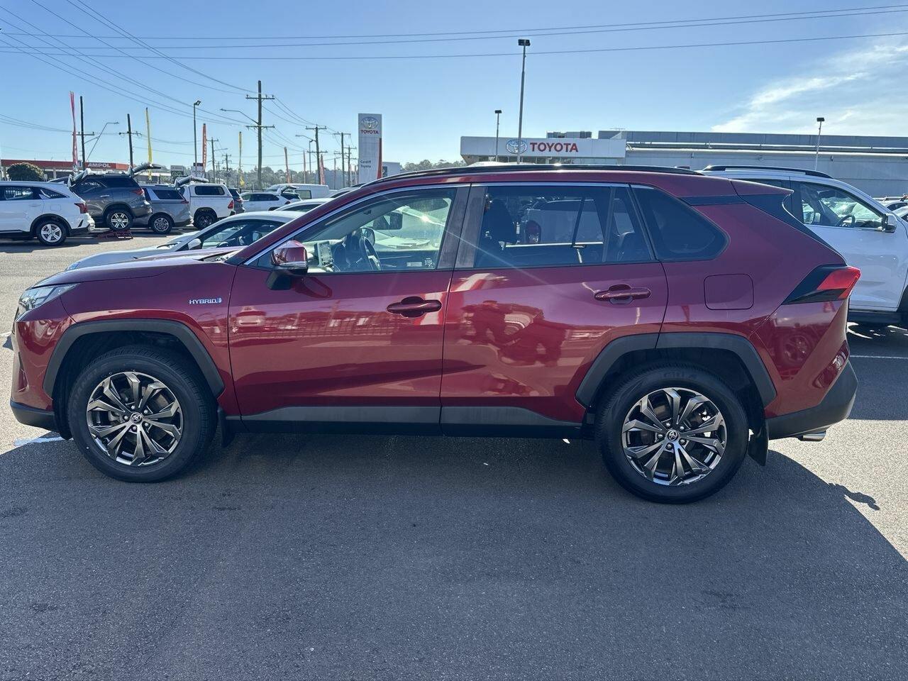 2021 Toyota RAV4 GXL in Red