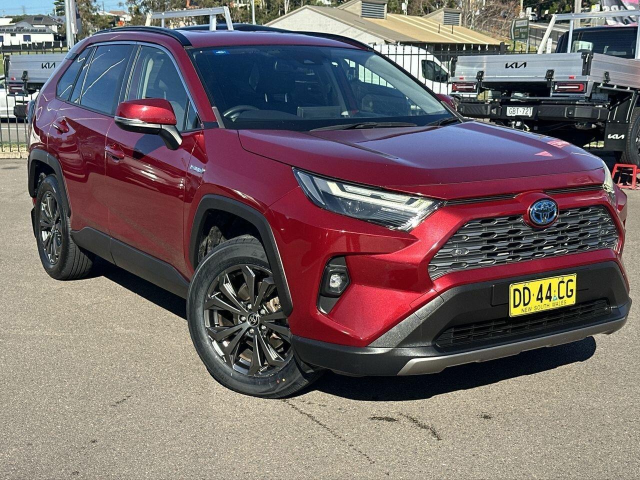 2021 Toyota RAV4 GXL in Red