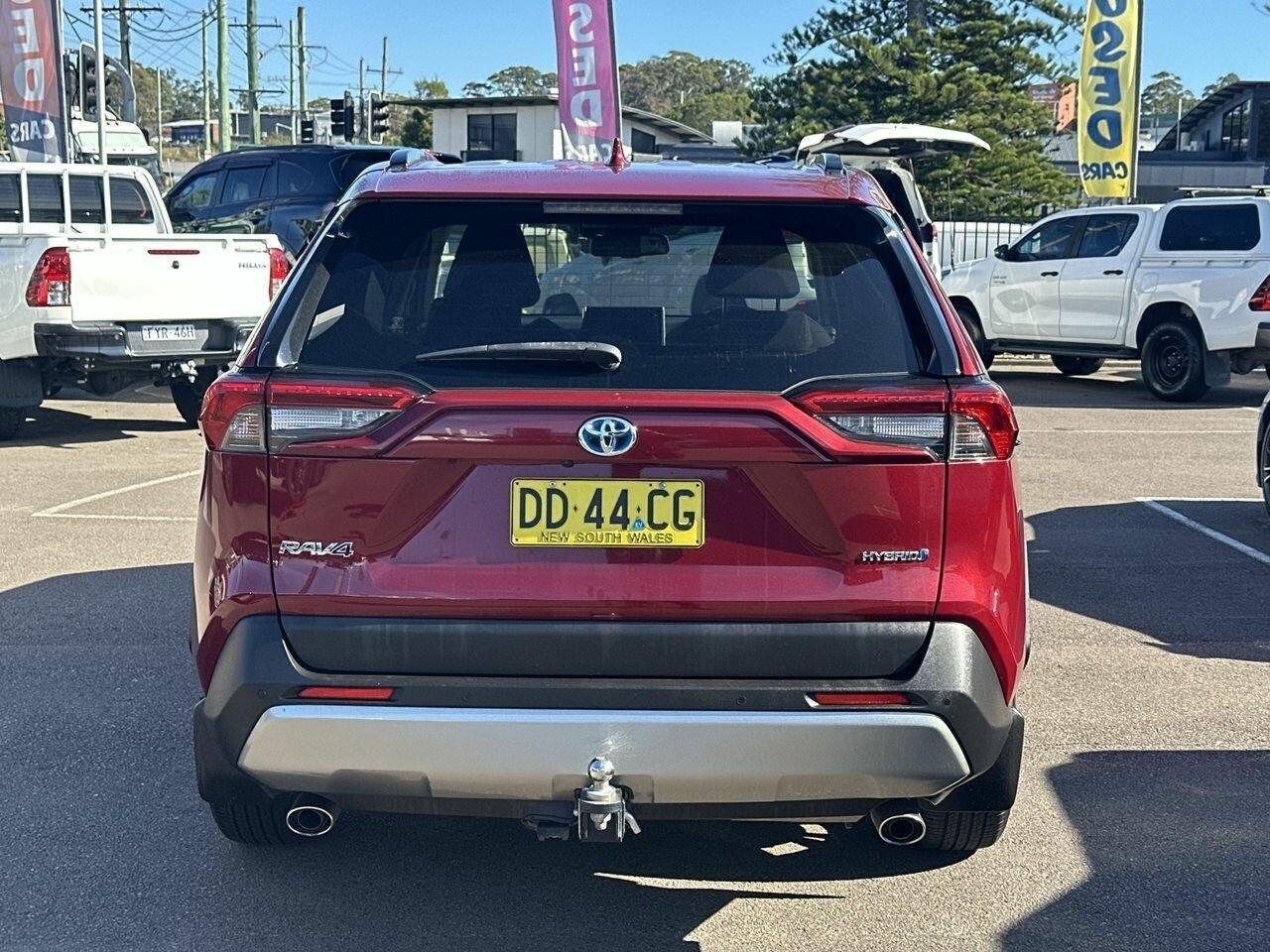 2021 Toyota RAV4 GXL in Red