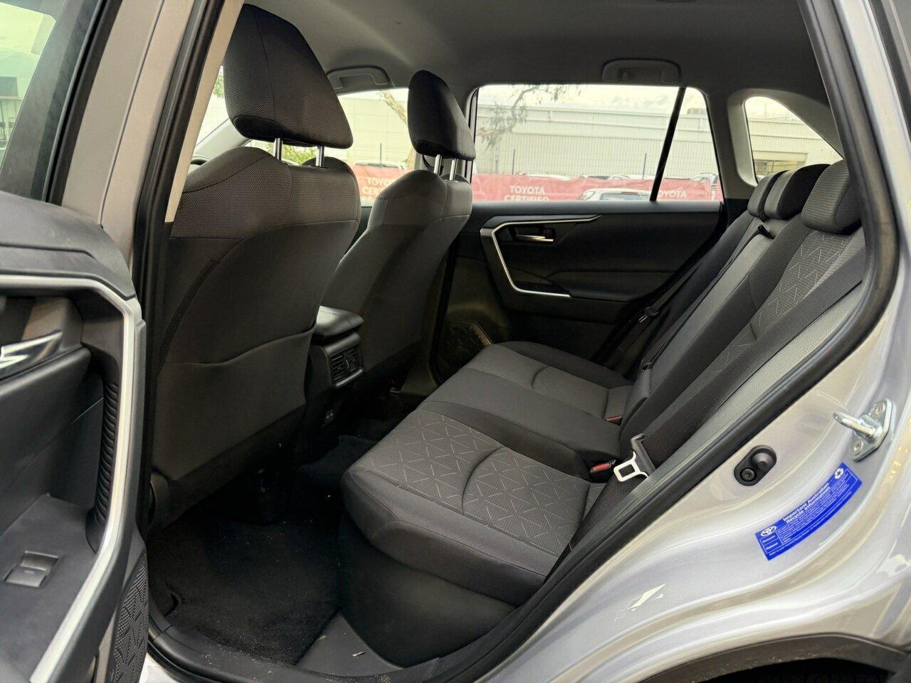 2025 Toyota RAV4 GXL-2WD in Silver
