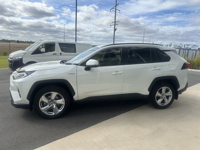 2020 Toyota RAV4 GXL-2WD in White