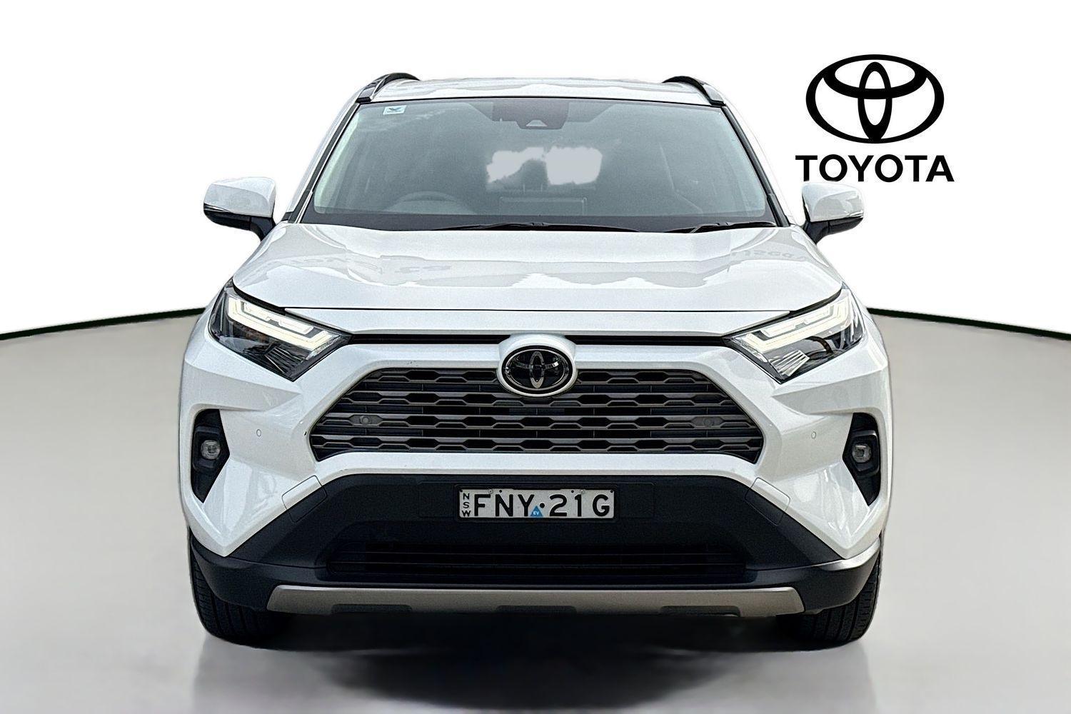 2024 Toyota RAV4 GXL-2WD in White