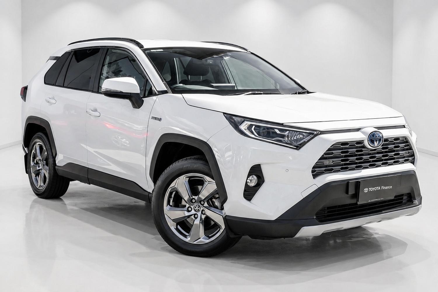 2021 Toyota RAV4 GXL-2WD in White