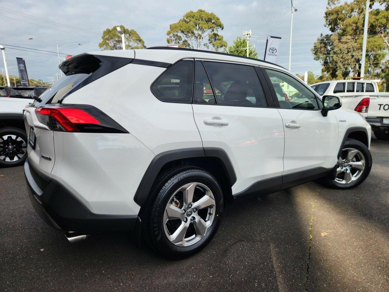 2021 Toyota RAV4 GXL-2WD in White