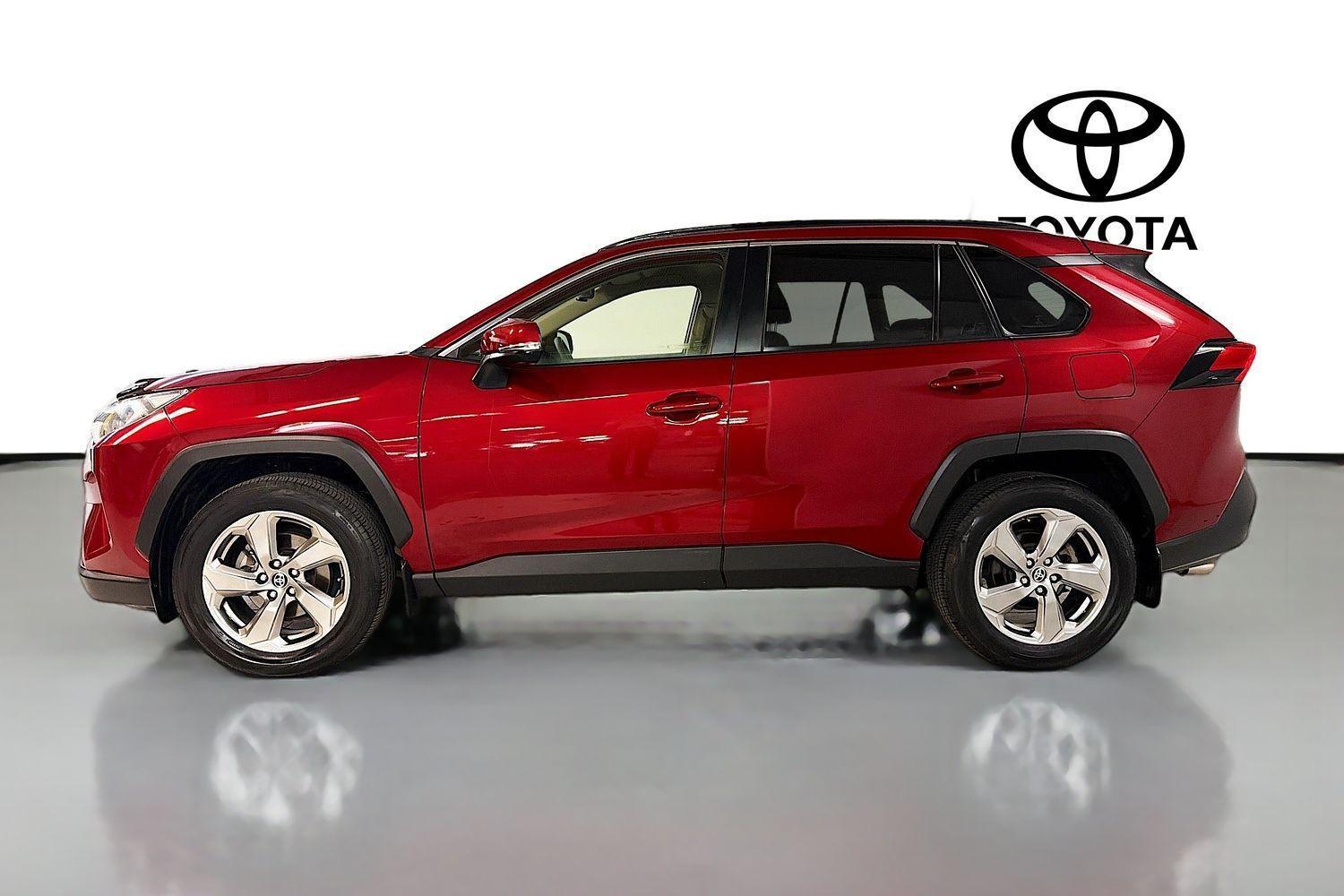 2020 Toyota RAV4 GXL-2WD in Red