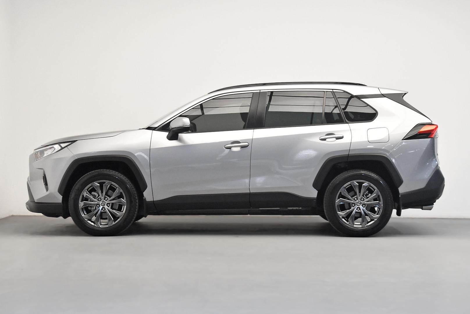 2023 Toyota RAV4 GXL-2WD in Silver
