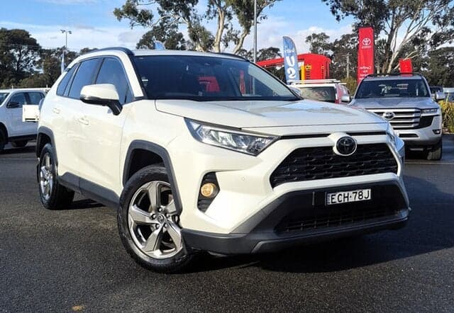 2019 Toyota RAV4 GXL-2WD in White