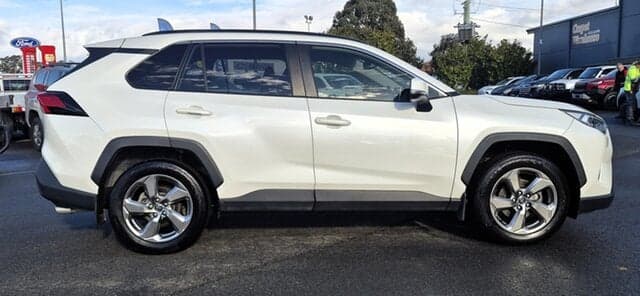 2019 Toyota RAV4 GXL-2WD in White