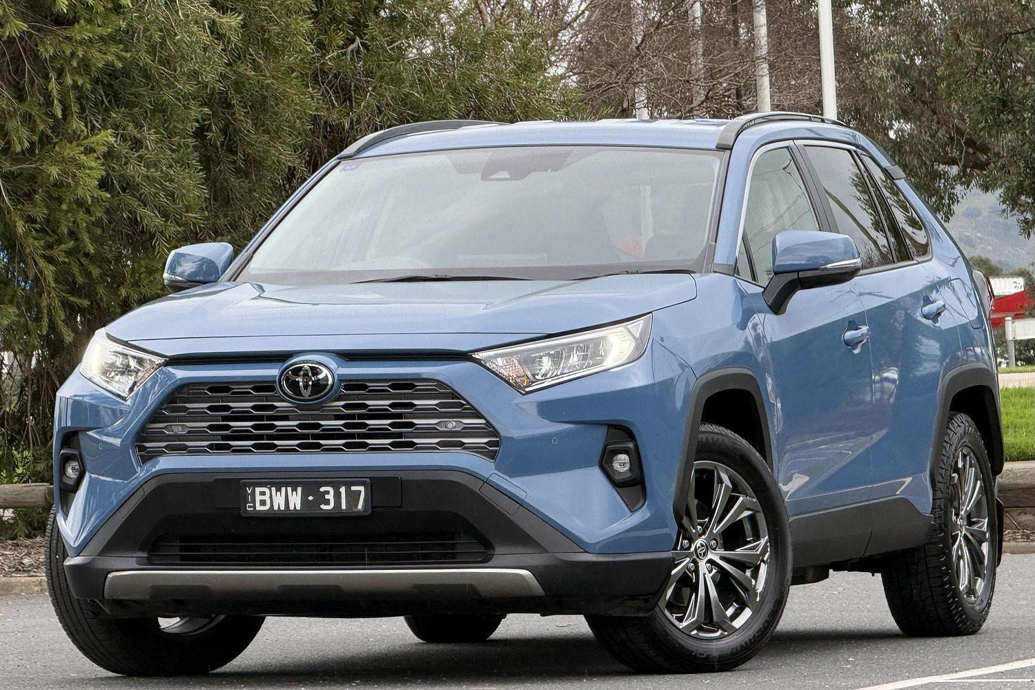 2022 Toyota RAV4 GXL-2WD in Blue