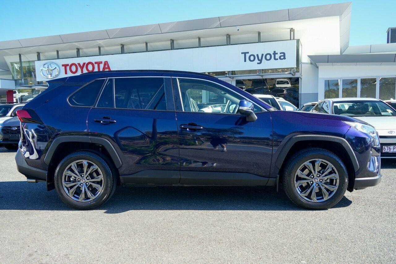2023 Toyota RAV4 GXL-2WD in Blue
