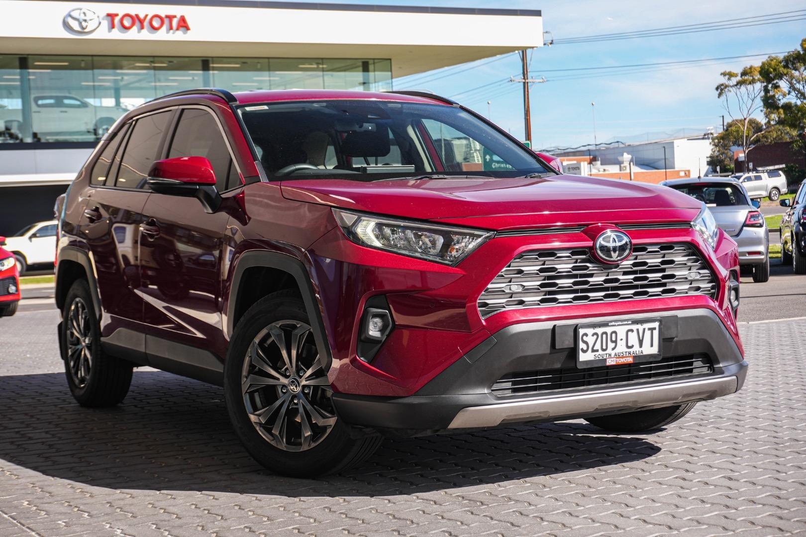 2023 Toyota RAV4 GXL-2WD in Red
