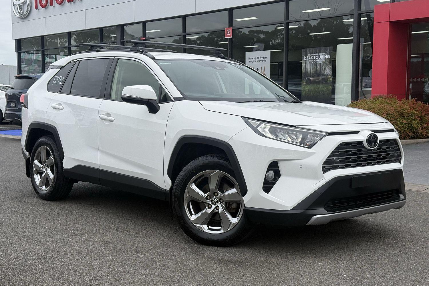 2021 Toyota RAV4 GXL-2WD in White