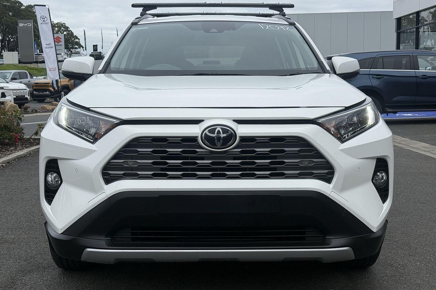 2021 Toyota RAV4 GXL-2WD in White